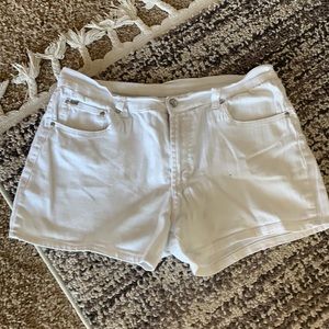 Diane Gilman Stretch White Shorts